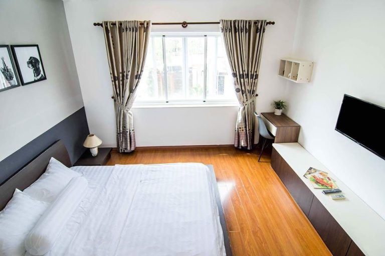 [:en]Separate bedroom with big windows in District 1[:vi]1 Phòng ngủ riêng biệt cửa sổ lớn