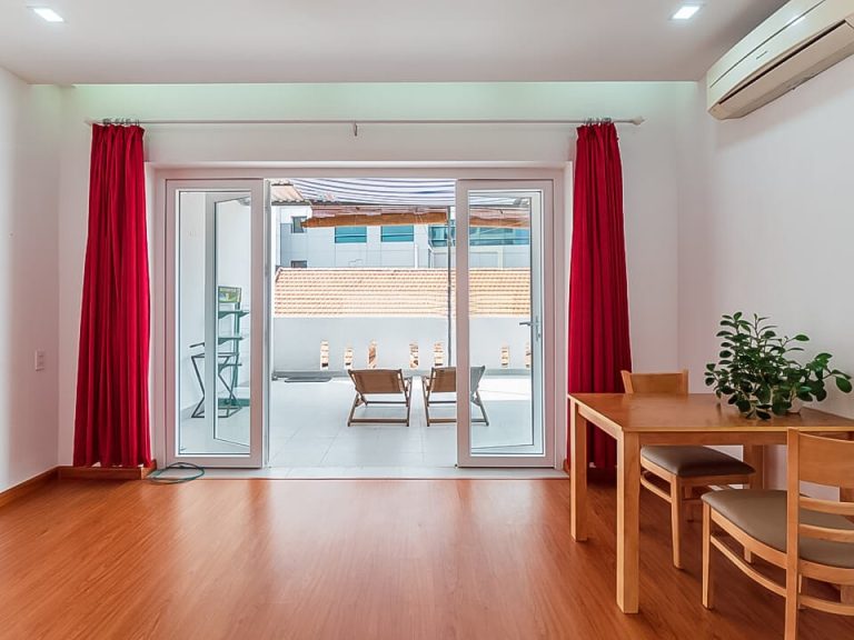 [:en]Apartment with private terrace on Nam Ky Khoi Nghia Street[:vi]1 Phòng ngủ riêng biệt với sân hiên trên đường Nam Kỳ Khởi Nghĩa[:]