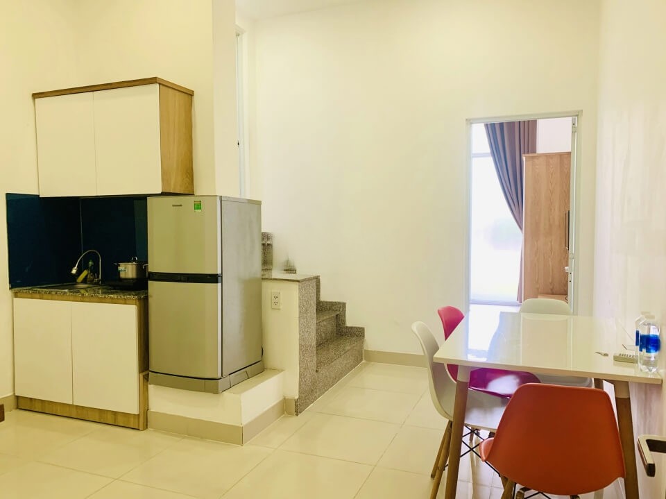 [:en]Cozy serviced apartment next to the canal in district 1[:vi]Căn hộ dịch vụ ấm cúng bên cạnh con kênh tại quận 1[:]