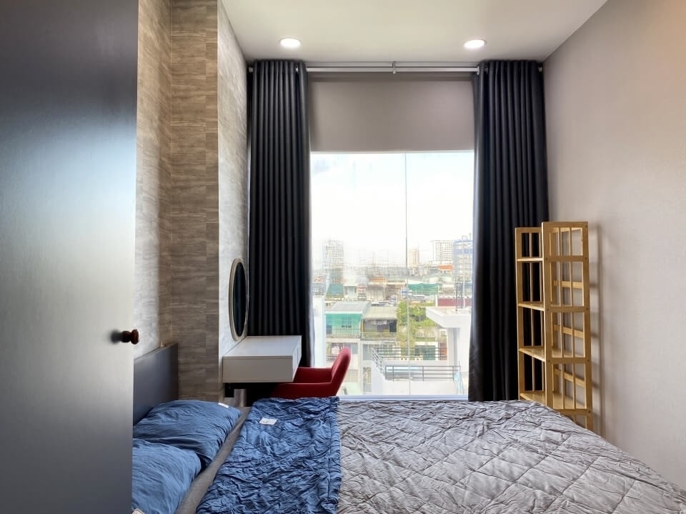 [:en]Bright serviced apartment next to the canal in Phu Nhuan District[:vi]Căn hộ dịch vụ đầy đủ tiện nghi view đẹp tại Quận Phú Nhuận[:]