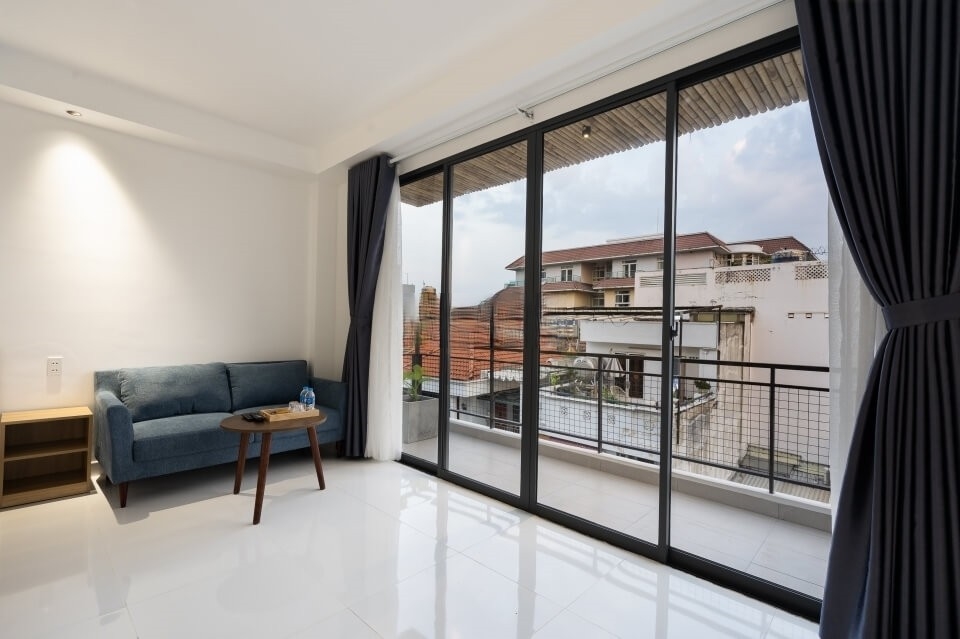 [:en]Apartment has a balcony with Saigon River view in Thao Dien[:vi]Căn hộ có ban công rộng rãi view sông Sài Gòn tại Thảo Điền