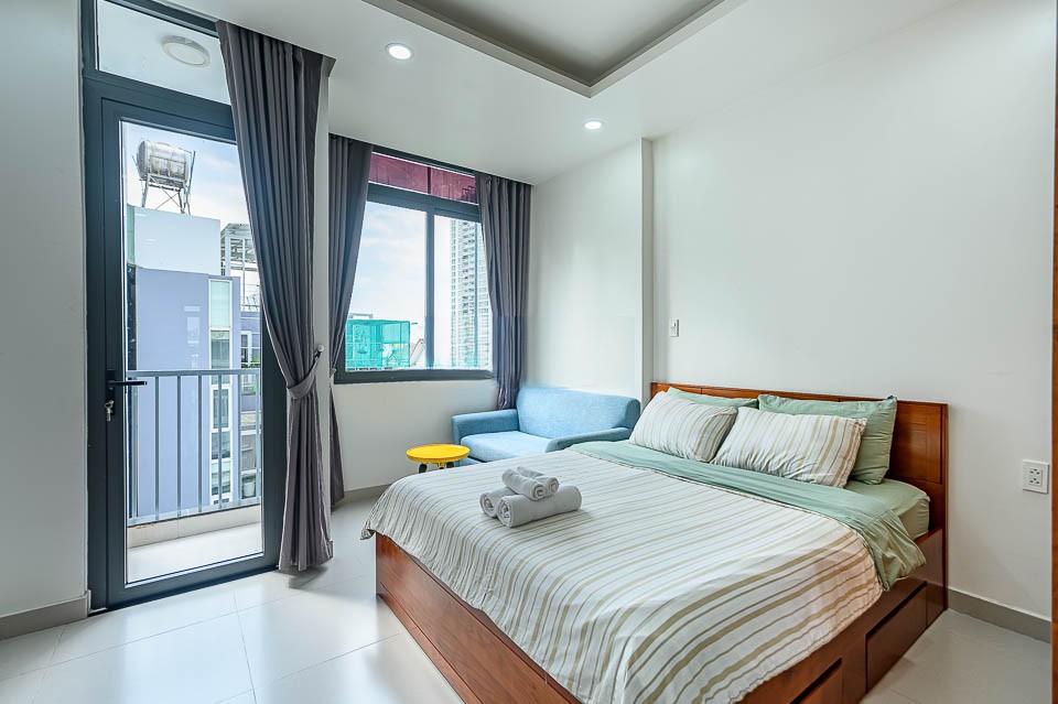 [:en]Bright and affordable studio apartment in Thao Dien district 2[:vi]Căn hộ studio vừa túi tiền và nhiều ánh sáng tại Thảo Điền[:]