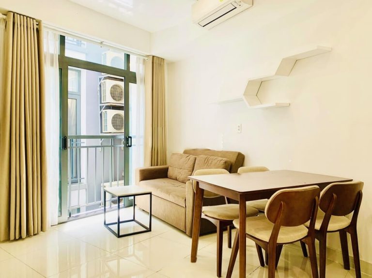 [:en]Bright serviced apartment for rent in Phu Nhuan District[:vi]Căn hộ dịch vụ rộng rãi tiện nghi và yên tĩnh Quận Phú Nhuận[:]