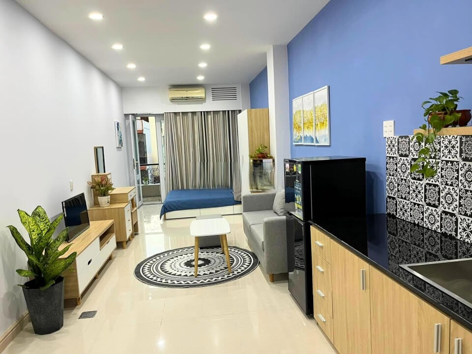 [:en]Modern apartment for rent with balcony in Tan Binh District[:vi]Cho thuê căn hộ hiện đại có ban công gần sân bay Quận Tân Bình[:]