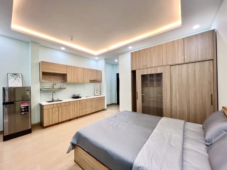 [:en]Fully furnished apartment for rent with window in Phu Nhuan District[:vi]Cho thuê căn hộ đầy đủ nội thất có cửa sổ tại Quận Phú Nhuận[:]