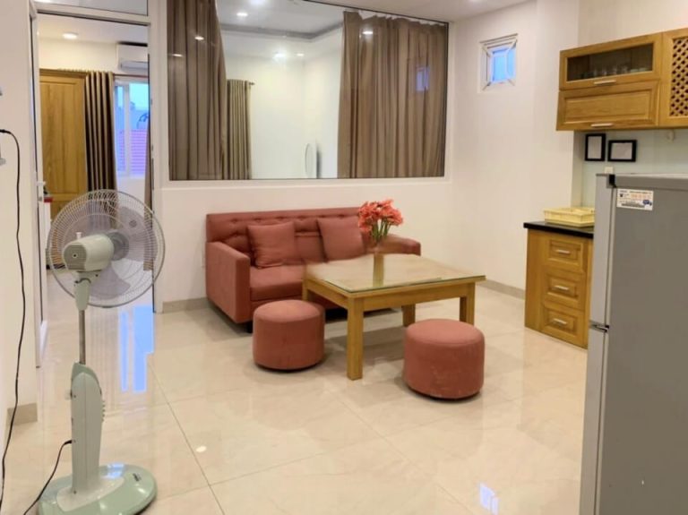 [:en]Fully furnished serviced apartment for rent in District 10[:vi]Căn hộ dịch vụ rộng rãi đầy đủ nội thất với giá cả tốt tại Quận 10[:]