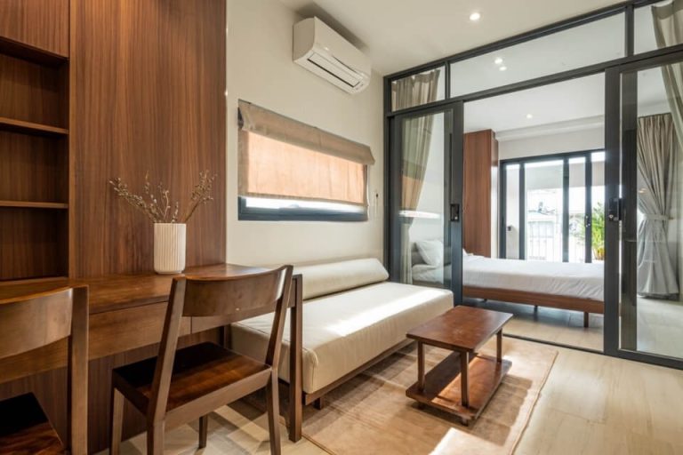 [:en]Modern serviced apartment with balcony in Phu Nhuan District[:vi]Căn hộ dịch vụ hiện đại có ban công rộng tại Quận Phú Nhuận[:]