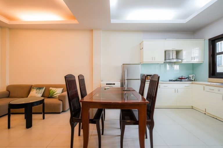 [:en]Bright and comfortable 2 bedroom serviced apartment in District 1[:vi]Căn hộ 2 phòng ngủ có máy giặt riêng gần chợ Tân Định