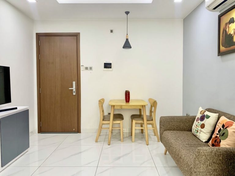 [:en]Cozy and comfortable serviced apartment in center of District 1[:vi]Căn hộ dịch vụ ấm cúng và tiện nghi tại Trung tâm Quận 1[:]