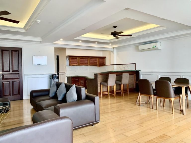 [:en]Mini penthouse apartment with nice view balcony in Thao Dien[:vi]Căn hộ mini penthouse 100m2 có ban công view đẹp tại Thảo Điền[:]