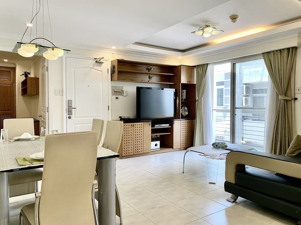 [:en]3 BR apartment at Golden Globe Apartment in Tan Binh District[:vi]Căn hộ 3 phòng ngủ có hồ bơi gần sân bay Quận Tân Bình[:]