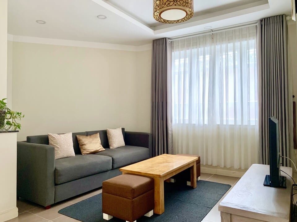 [:en]Bright 2 bedroom apartment next to the canal in Binh Thanh District[:vi]Căn hộ 2 phòng ngủ đầy ánh sáng bên cạnh con kênh tại Bình Thạnh[:]