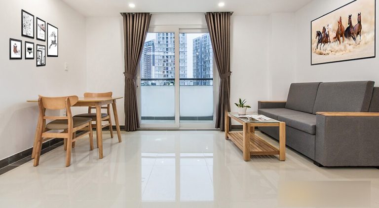 [:en]Bright serviced apartment pets friendly Thao Dien ward[:vi]Căn hộ rộng rãi có ban công