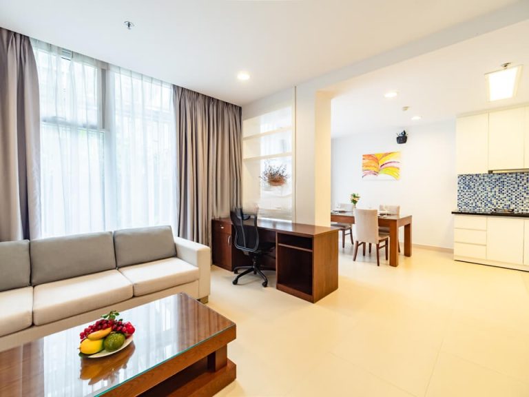 [:en]2 bedrooms apartment in high-class with gym and pool[:vi]Căn hộ 2 phòng ngủ