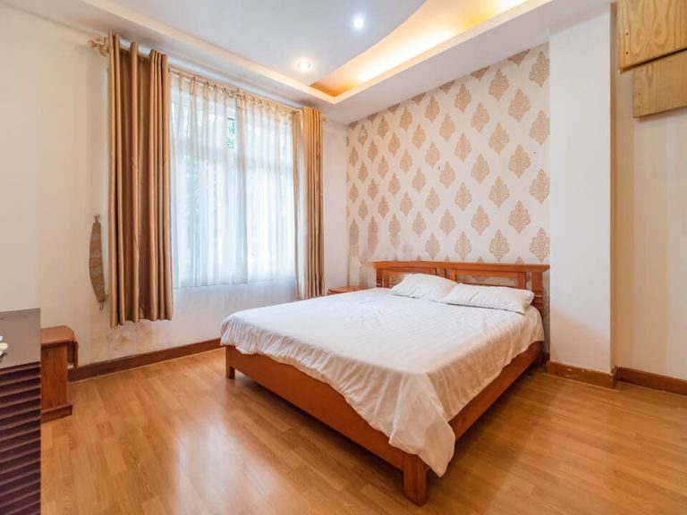 [:en]Nice apartment with wooden floor & washing machine in D2[:vi]1 Phòng ngủ rộng rãi với sàn gỗ