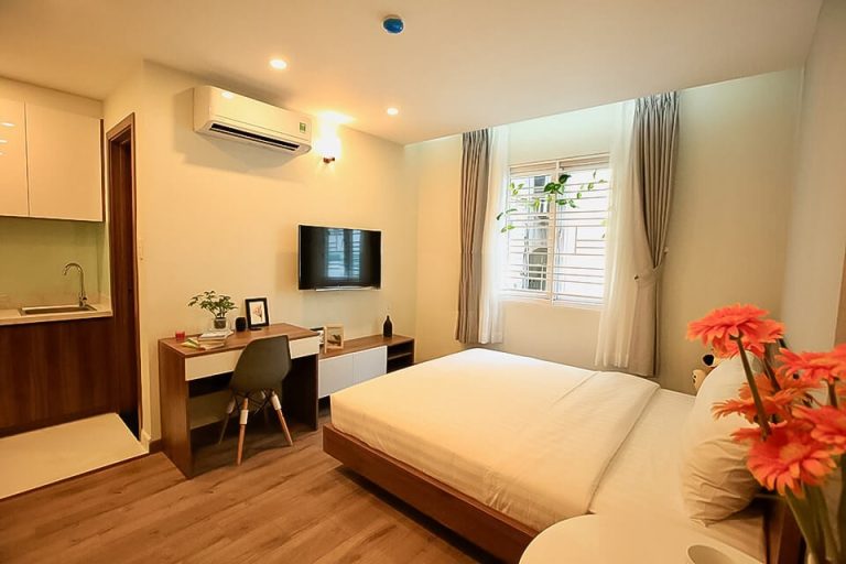 [:en]Comfortable apartment near Independence Palace in District 3[:vi]Căn hộ đầy đủ tiện nghi gần Dinh Độc Lập tại Quận 3[:]